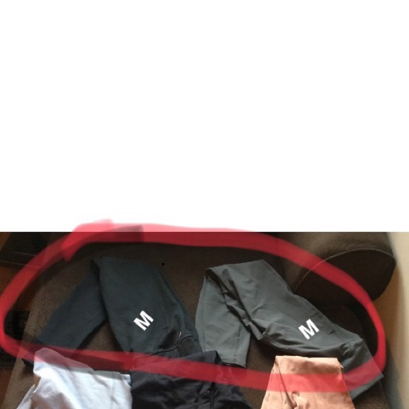 Fabletics Bundle - Medium Legging - Picture 3 of 3